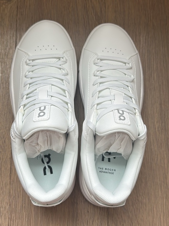 On Clouds Shoes - On clouds shoes 8.5 new never worn